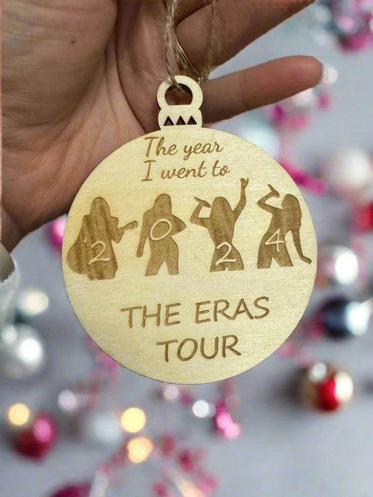 Wooden “the year I went on the eras tour „bauble