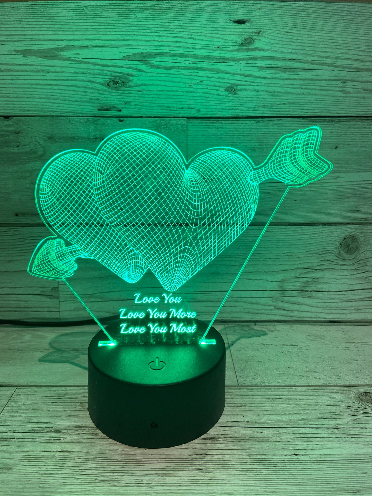 Light up 3D  heart with arrow display. 9 Colour options with remote! - Laser LLama Designs Ltd