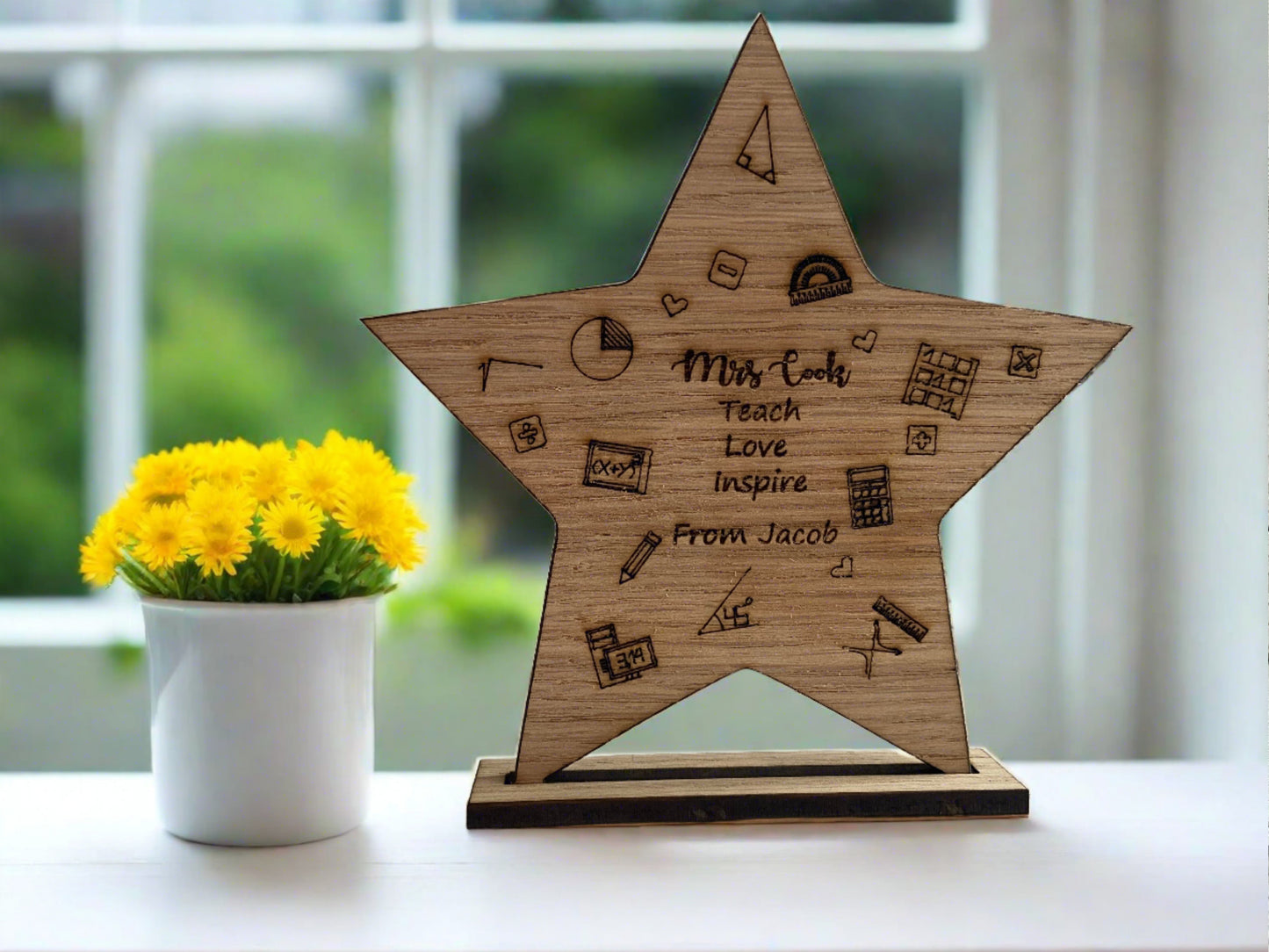 Oak veneer personalisation teacher star - Laser LLama Designs Ltd