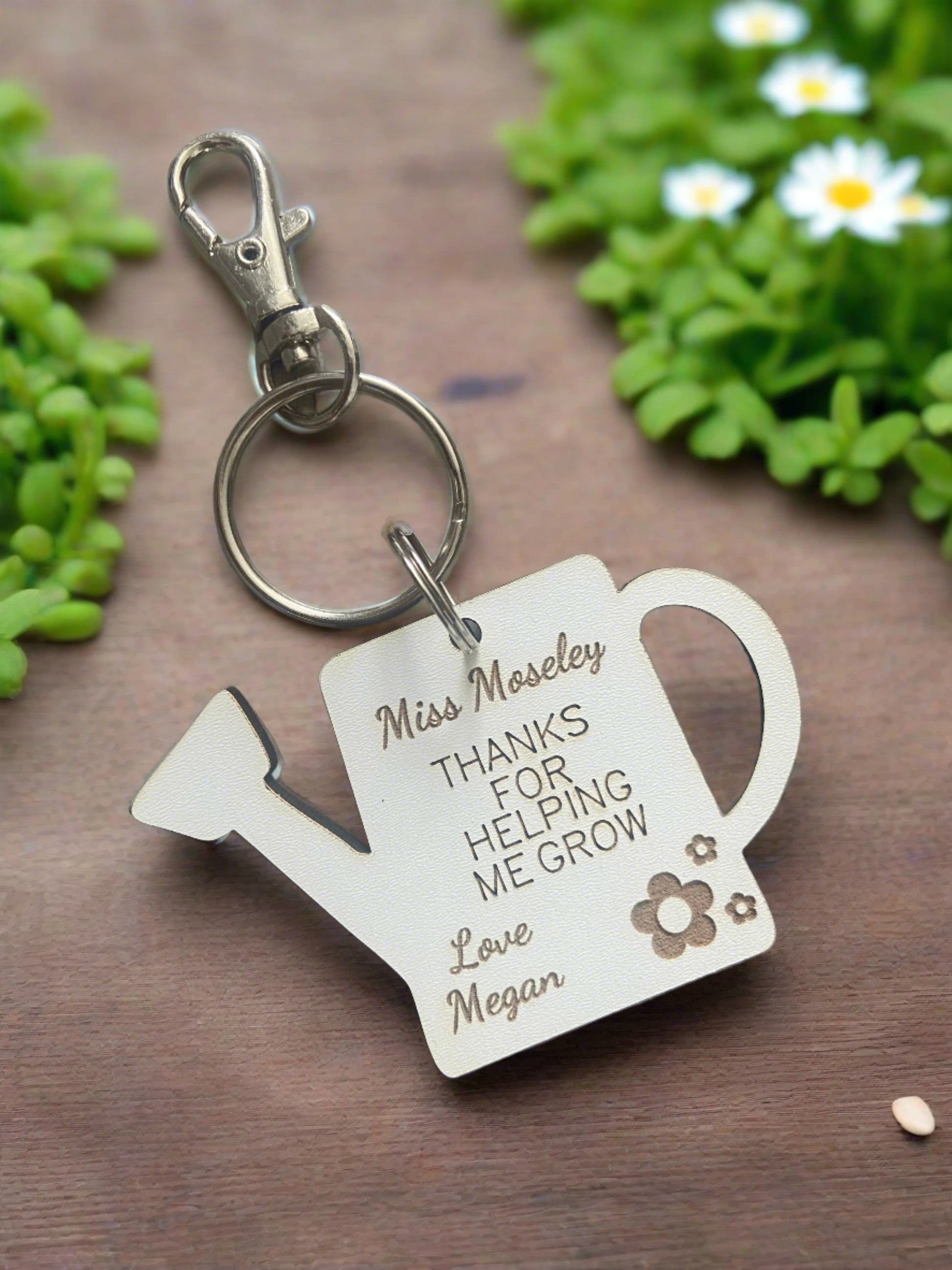 Wooden personalised watering can keyring - Laser LLama Designs Ltd