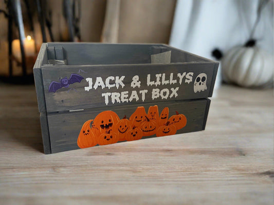 Wooden personalised Halloween crate - pumpkins & ghost - Laser LLama Designs Ltd